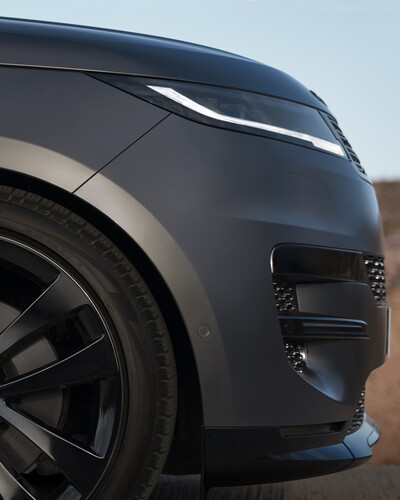 Range Rover Sport Dynamic SE „Stealth Pack“.