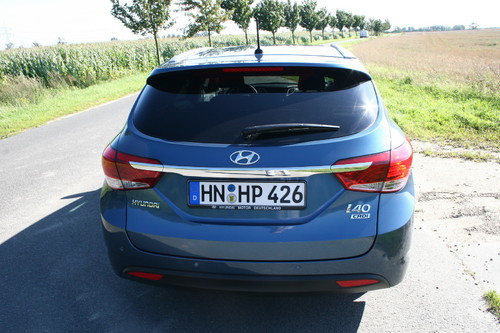 Hyundai i40.