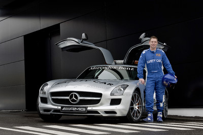 Der Mercedes-Benz SLS AMG mit Fahrer Bernd Mayländer ist Safety Car der Formel 1. 