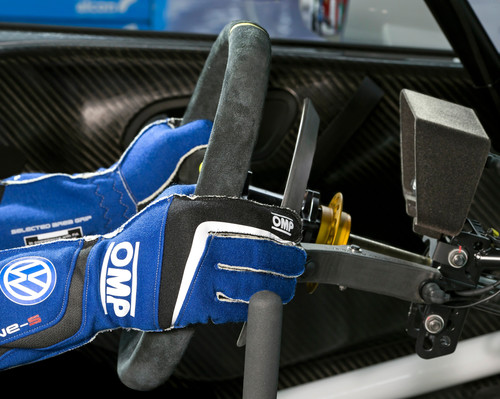 Volkswagen R WRC: Geschaltet wird nun mit der Wippe.