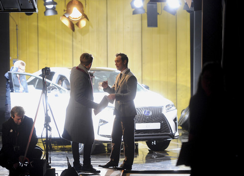 100 Gäste durften mit Jude Law den Lexus RX neu in Szene setzen.