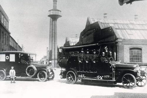 100 Jahre Feuerwehr im Mercedes-Benz-Werk Mannheim.