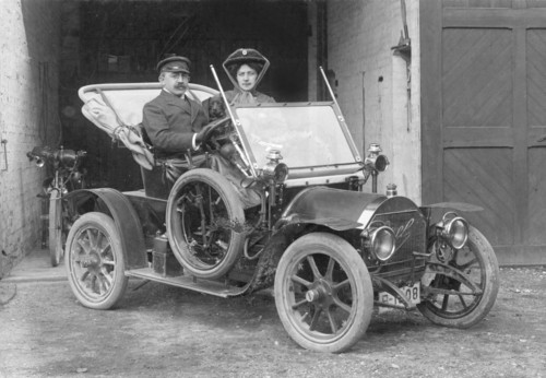 150 Jahre Opel: Opel 4/8 PS Doktorwagen von 1909.
