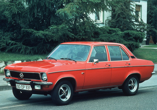 150 Jahre Opel: Opel Ascona A, 1970 bis 1975.
