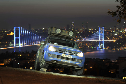 201EMove the World Tour201C führt Menschen und Maschinen an den Rand der Belastbarkeit. In Istanbul, Türkei.
