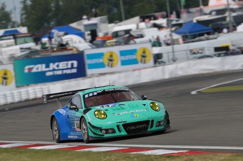 24-Stunden-Rennen auf dem Nürburgring: Porsche 911 GT3 R von Falken Motorsports.