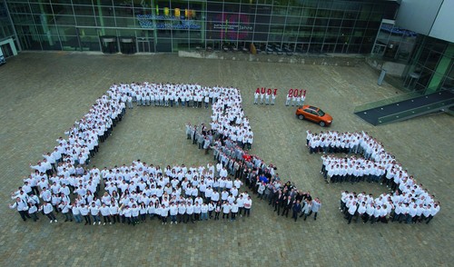 336 Jungen und 121 Mädchen haben bei Audi in Ingolstadt ihre Ausbildung in einem von 22 Berufen begonnen.