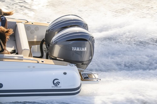 4,2-Liter-V6-Außenbordmotoren von Yamaha.