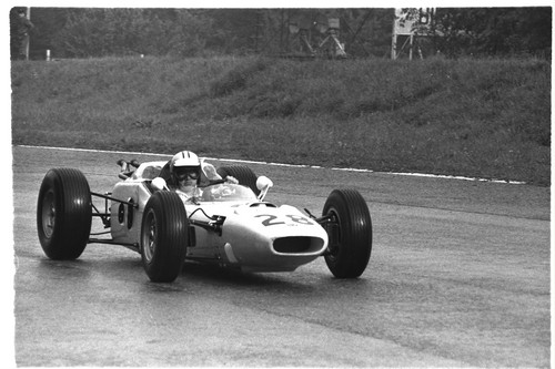 50 Jahre Honda in Deutschland - Der RA271 bei seinem Debüt im August 1964 auf dem Nürburgring.