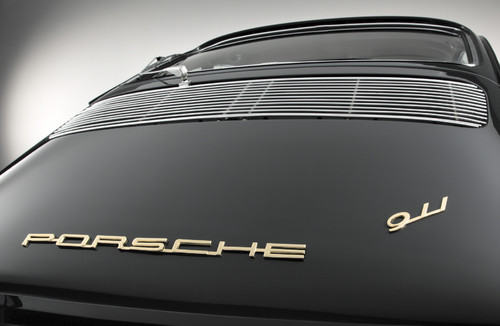 50 Jahre Porsche 911: Porsche 911 Carrera 4S Coupé und Porsche 911 2.0 Coupé (Baujahr 1964)