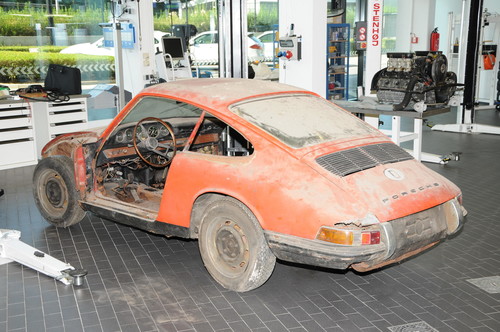 57. Porsche 901 von 1964 vor der Restaurierung (2014).