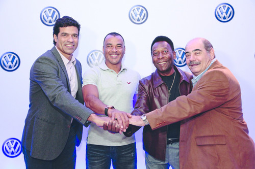 60 Jahre Volkswagen do Brazil (von links): Raí, Cafu, Pelé und Revelino sind Fußballlegenden und neue Volkswagen Markenbotschafter.