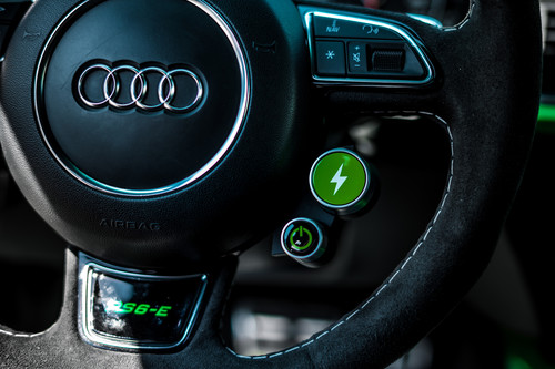 Abt Audi RS 6-E Concept: Der Knopf für den Elektroboost.