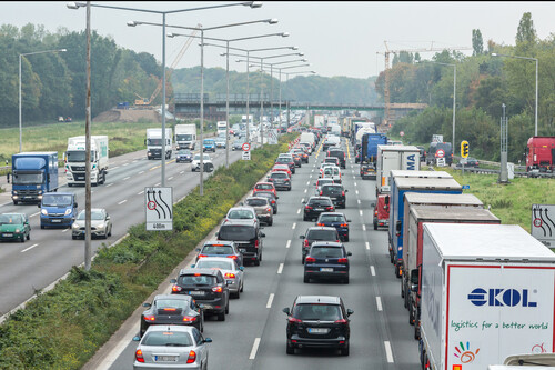 ADAC-Mobilitätsindex: Staus auf Autobahnen und Verspätungen bei der Bahn sorgten dafür, dass der Index insgesamt auf der Stelle tritt.