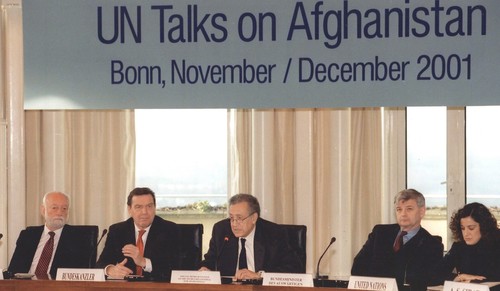 Afghanistan-Koneferenz auf dem Petersberg (2001).