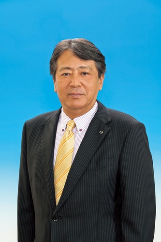 Akira Marumoto.