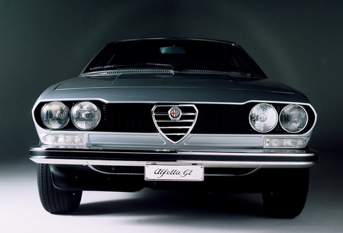 Alfa Romeo Alfetta GT 1.8 (1974-1976).