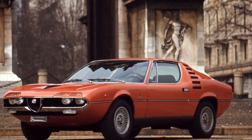 Alfa Romeo Montreal (1970).