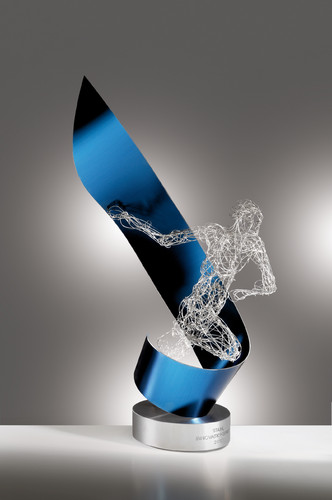 Alle Gewinner erhielten als Sachpreis eine von der Heidelberger Künstlerin Stefanie Welk geschaffene Stahl-Skulptur: den &quot;Visionär&quot;.