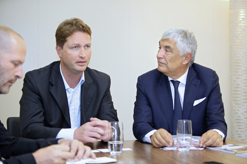 AMG-Chef Ola Källenius (links) und Ducati-Boss Gabriele Del Torchio.