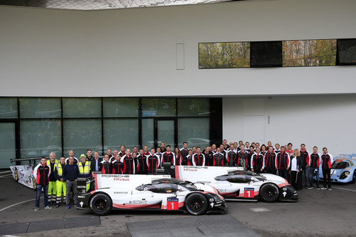 Ankunft: Die letzte Fahrt führte die beiden Porsche 919 Hybrid ins Museum des Sportwagenherstellers in Zuffenhausen.