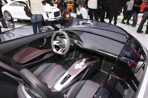 Audi E-tron.