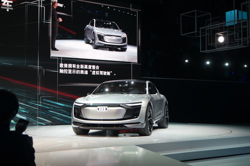 Audi E-Tron Sportback kommt mit drei Elektromaschinen - ab 2019.