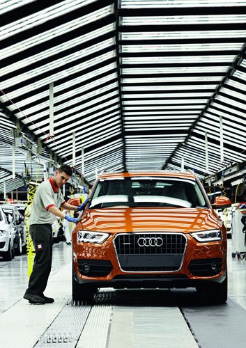 Audi hat die Produktion des Modells Q3 in Martorell, Spanien, gestartet.