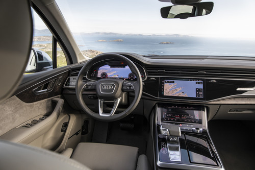 Audi Q7.