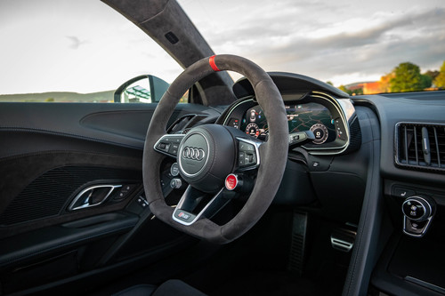 Audi R8 Performance.