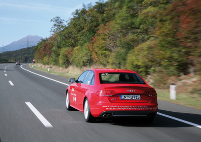 Audi S4 unterwegs durch die Alpen bei der &quot;Audi Efficiency Challenge A to B&quot;