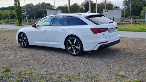 Audi S6 Avant.