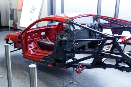Audi-Sport-Manufaktur „Böllinger Höfe“: Multimaterialbauweise beim R8.