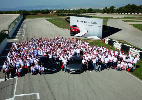 Audi-Twin-Cup 2011: 66 Teams aus 35 Nationen lieferten sich ein spannendes Finale um den Weltmeister-Titel im Service.