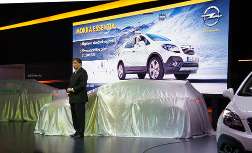 Auf der Pressekonferenz beim Moskauer Automobilsalon kündigte Opel-Verkaufsvorstand Alfred E. Rieck eine erhebliche Erweiterung der Modellpalette in Russland an.