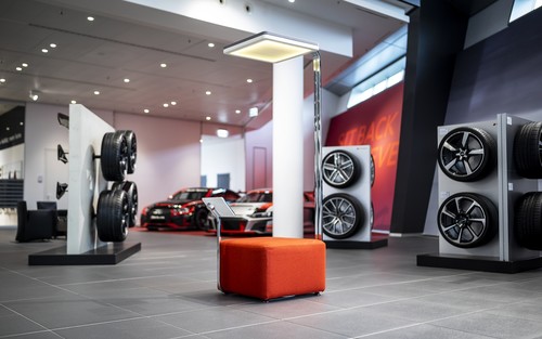Ausstellungsfläche vor dem Audi-Exclusive-Studio im Forum Neckarsulm.