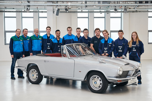 Auszubildende aus dem Werk Dingolfing haben den letzten erhaltenen Prototyp des BMW 1600 GT Cabriolet von 1967 restauriert.