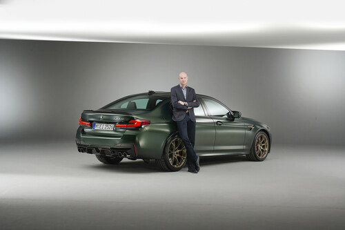 Autor Jens Meiners am BMW M5 CS.