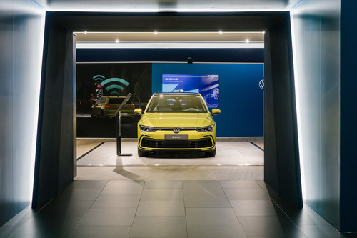 Autostadt VW Pavillon: Golf 8 „R-Line“.