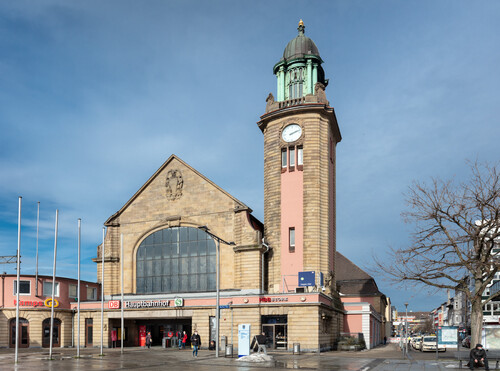 Bahnhöfe-Renovierung der DB: In Hagen wurde der Zugang zum Personentunnel modernisiert.