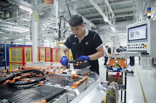 Batterieproduktion im BBA-Werk Tiexi (China).
