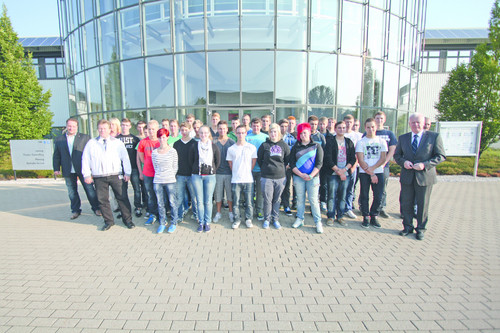 Bei Volkswagen in Chemnitz begannen 31 junge Männer und Frauen ihre Berufsausbildung oder starteten ins Duale Studium.