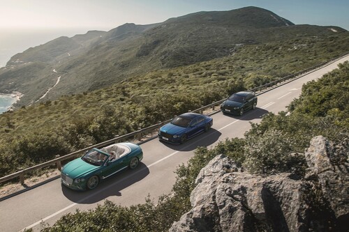 Bentley-Modellpalette (v.l.):  Continental GT (Cabrio), Fyling Spur und Bentayga.