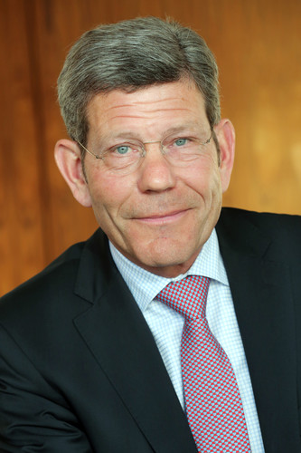 Bernhard Mattes.