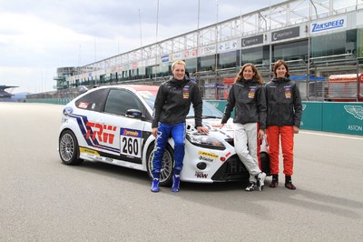 Bilden zusammen mit Stefan Schlesack ein Team (von links): Jari-Matti Latvala, Anja Wassertheurer und Daniela Schmid. 