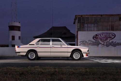 BMW 530 MLE (1976). 