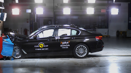 BMW 5er-Serie im Crashtest.