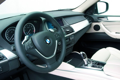 BMW Activehybrid X6.