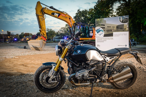BMW baut im Motorradwerk Berlin ein neues Logistikzentrum.
