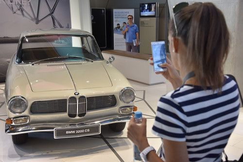 BMW feiert 100 Jahre Unternehmensgeschichte.

